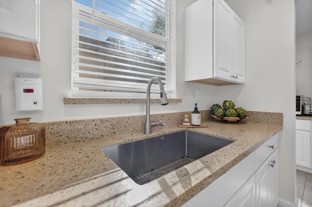 561242947_d2d22c08-fce0-4ac8-9be5-6eb3a3759cd9.jpg