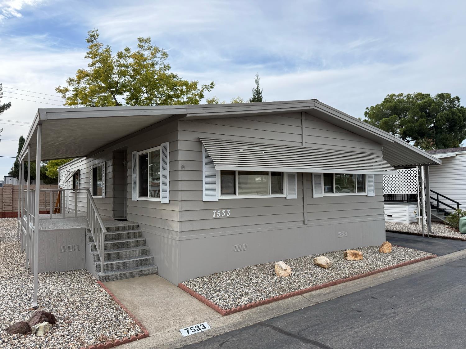 561244085_a479a283-344c-4f1a-9dab-1c23ed58a73f.jpg