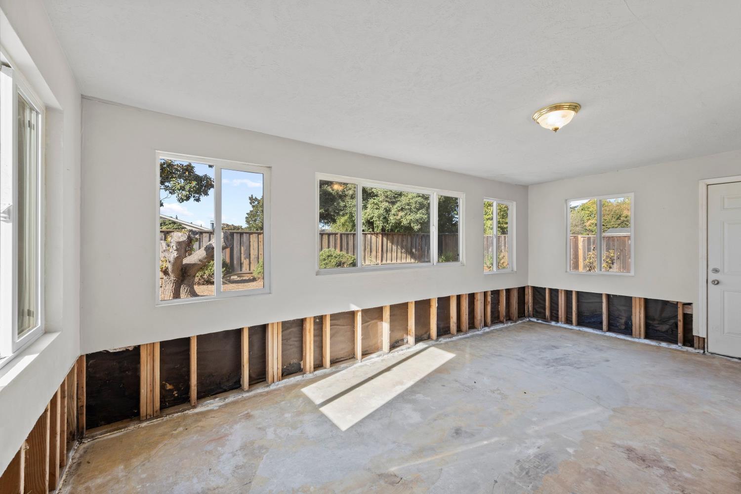 561238318_fdd1bed4-8690-454a-ba90-6faf16b1d877.jpg