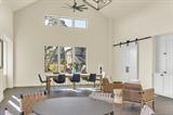 561218741_cd37e8b2-07d0-4582-b016-35d196df4815.jpg